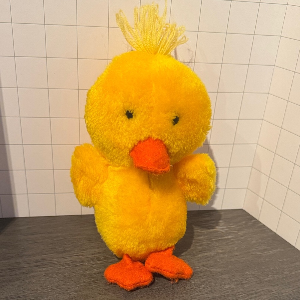 Vintage 1983 graphics international duck plush